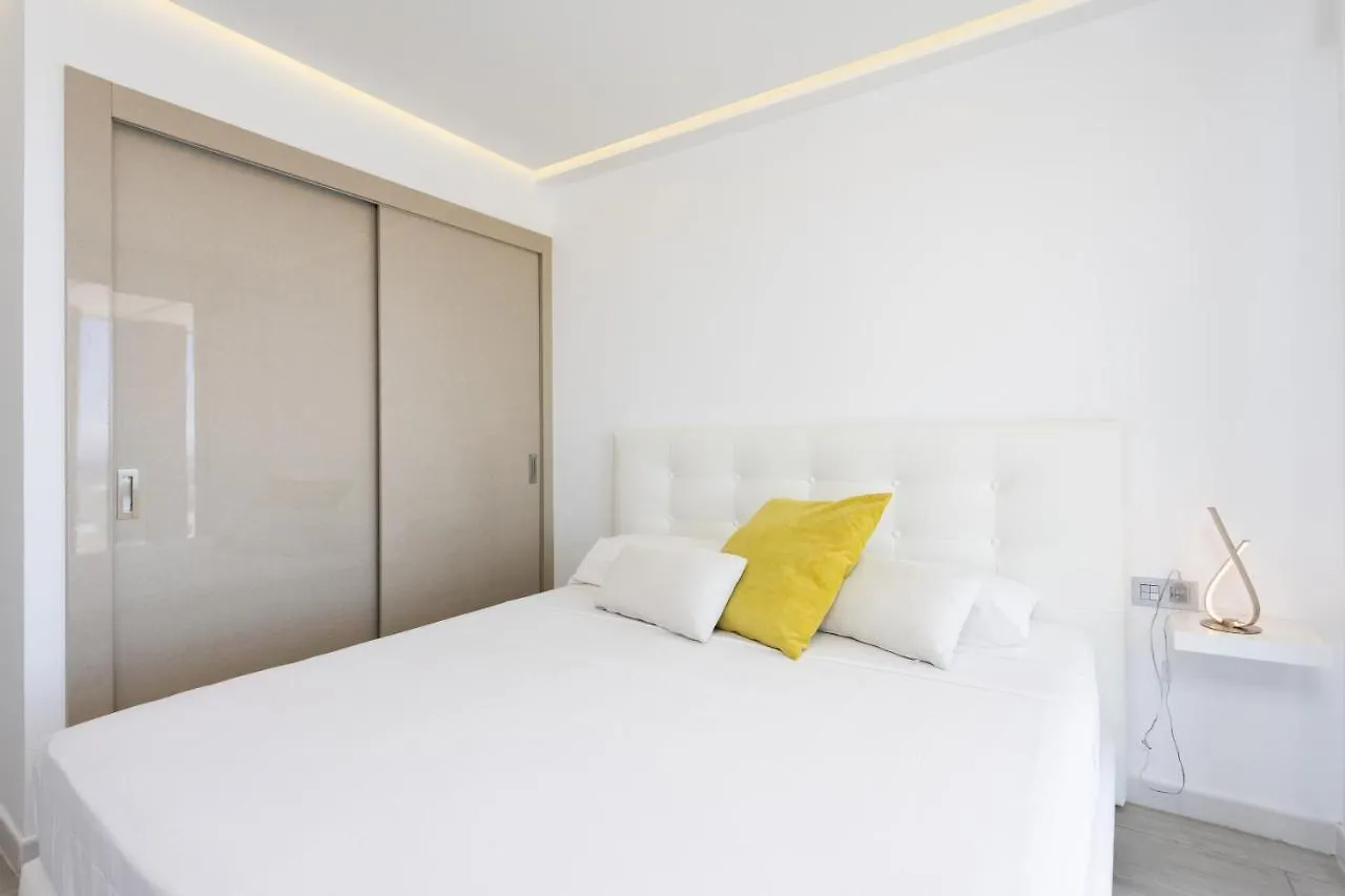Deluxe Apartment In Costa Adeje